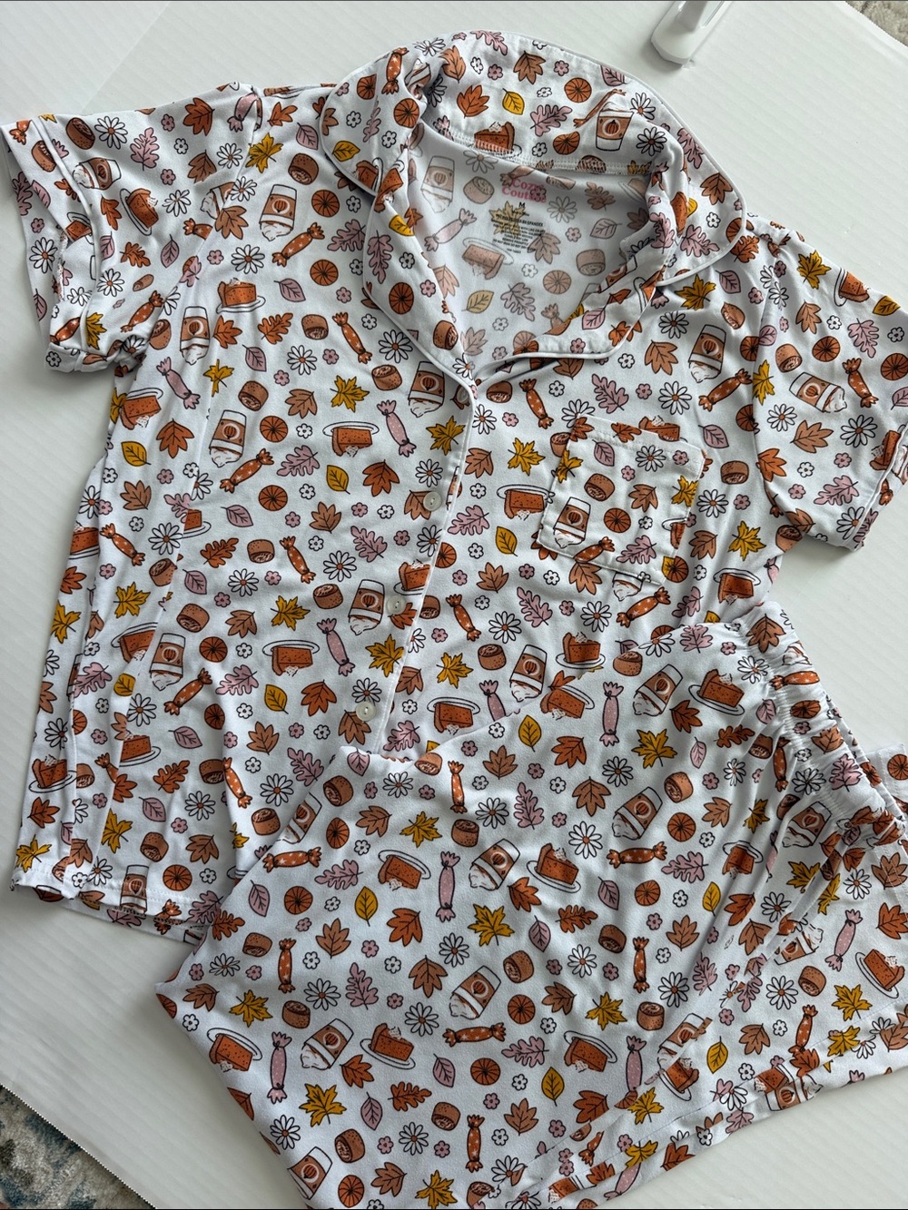 Women's White Autumn Print Short Sleeve Pajama Set MEDIUM
